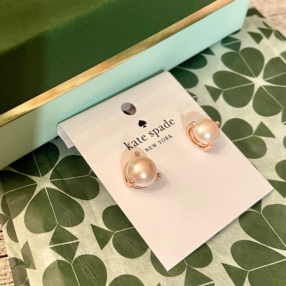 NWT! ♠️ kate spade stud earrings. Golden rose pearl - Picture 2 of 8